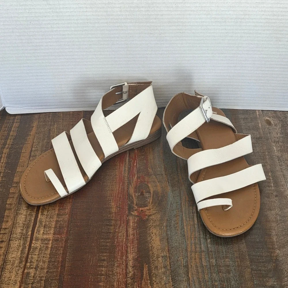 Franco Sarto Galya White Leather Gladiator‎ Sandals Womens Size 9M Strappy Flat